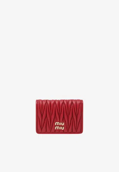 Miu Miu Matelassé Leather Logo Cardholder In Red