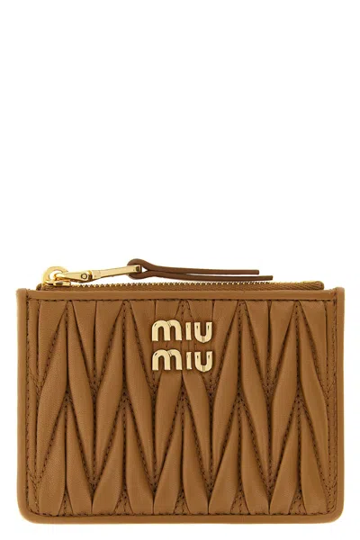 Miu Miu Matelassé Nappa Cardholder In Brown