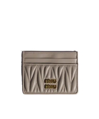 Miu Miu Matelassé Nappa Leather Card Holder In Pumice