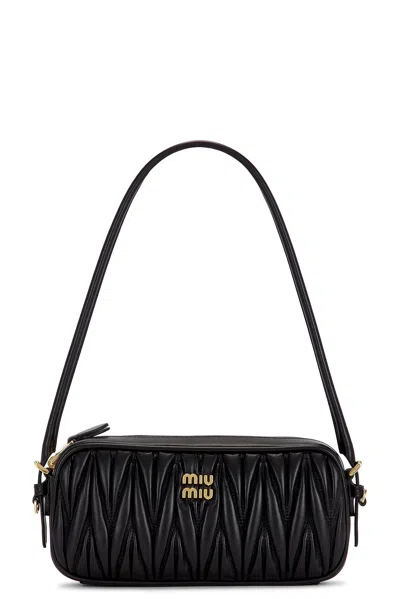 Miu Miu Matelasse Shoulder Bag In Black