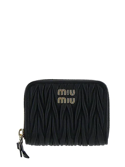 Miu Miu Matelassè Wallet In Black