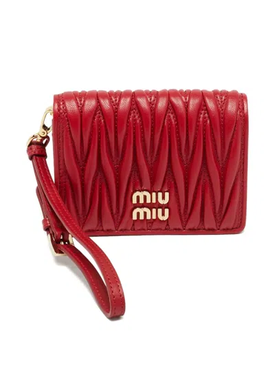 Pre-owned Miu Miu Matelassé Wallet In Red
