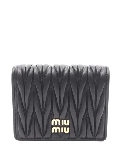 Pre-owned Miu Miu Matelassé-effect Wallet In Black