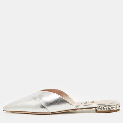 Pre-owned Miu Miu Metallic Silver Leather Crystal Embellished Mules Size 39