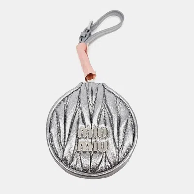 Pre-owned Miu Miu Mirror Keyring/bag Charm (5tl434) In Silver