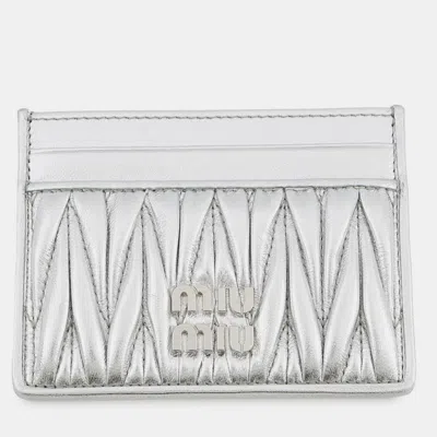 Pre-owned Miu Miu Miumiu Matelasse Leather Card Case Silver Nappa Leather