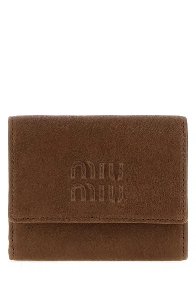 Miu Miu Miu-style Nappa Leather Wallet With Golden Metal Finish (10 X 7.5 X 2 Cm) In Brown