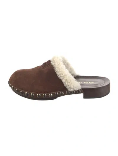 Pre-owned Miu Miu Moccasters Suede Mules In Brown