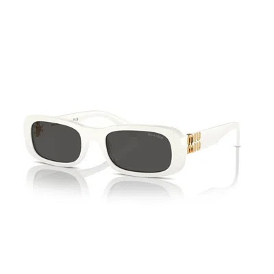 Miu Miu Mu08zs 1425s0 White Ivory/dark Grey In Multi