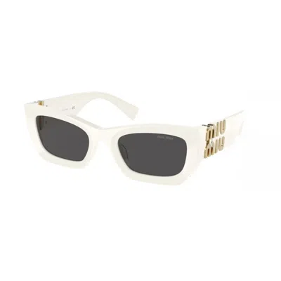 Pre-owned Miu Miu Mu09ws -1425s0 White Frame-dark Grey Lens Sunglasses 53mm Authentic In Gray