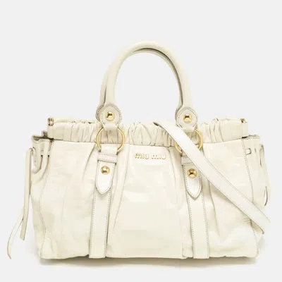Pre-owned Miu Miu Off White Vitello Shine Leather Gathered Tote