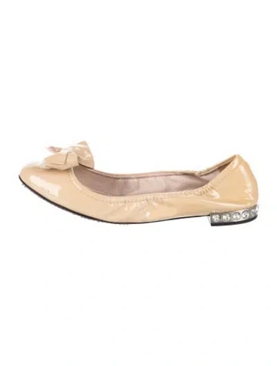 Pre-owned Miu Miu Patent Leather Bow Accents Ballet Flats In Neutral
