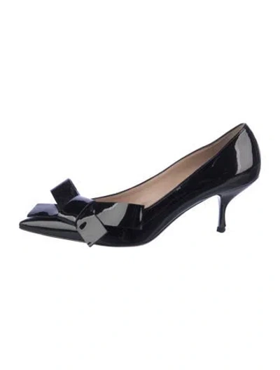 Pre-owned Miu Miu Patent Leather Bow Accents Pumps In Black