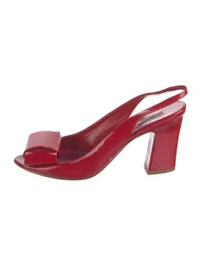 Pre-owned Miu Miu Patent Leather Bow Accents Slingback Sandals In Red