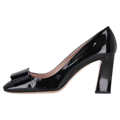 Pre-owned Miu Miu Patent Leather Bow Detail Pumps In Black