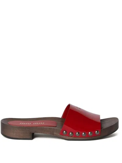 Miu Miu Logo Studded Flat Sandals In Red