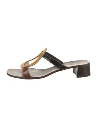 Pre-owned Miu Miu Patent Leather Cutout Accent Slides In Blue
