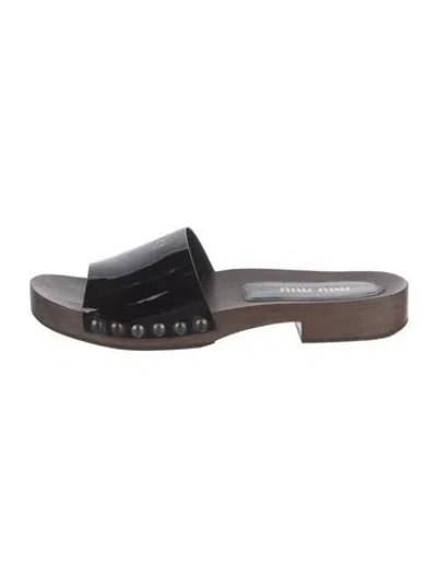 Pre-owned Miu Miu Patent Leather Flats In Black