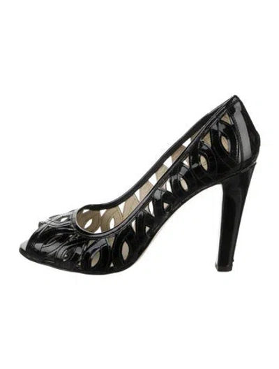 Pre-owned Miu Miu Patent Leather Lace Pattern Pumps In Black