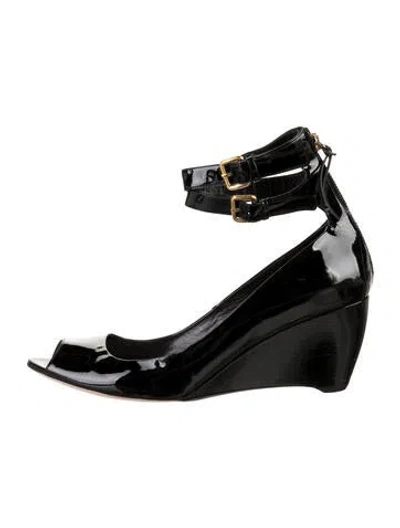 Pre-owned Miu Miu Patent Leather Pumps In Black