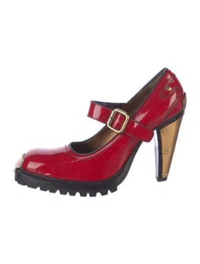 Pre-owned Miu Miu Patent Leather Pumps In Red