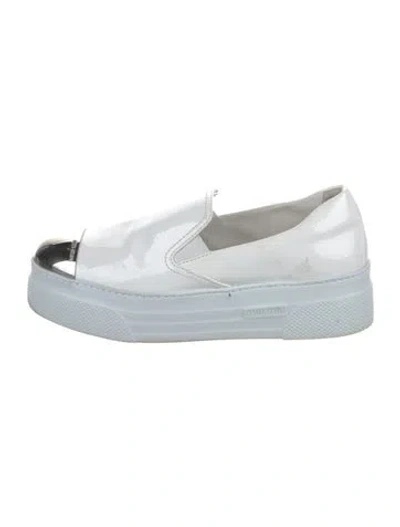 Pre-owned Miu Miu Patent Leather Sneakers In White