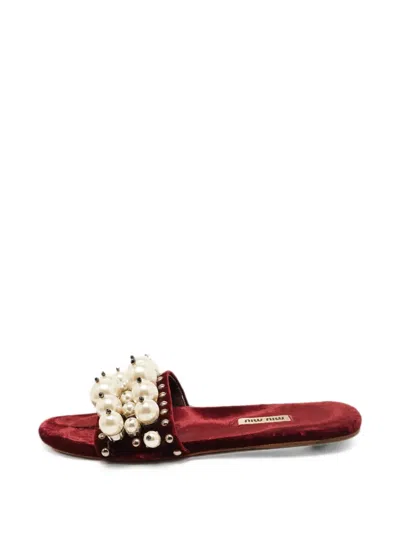 Pre-owned Miu Miu Pearl-embellished Velvet Slide Sandals In Red