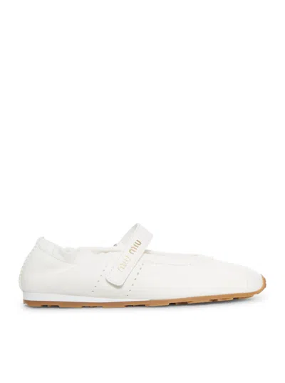 Miu Miu Plume Ballet Flats In Nappa In White