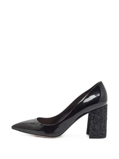Pre-owned Miu Miu Pointed-toe Pumps In Black