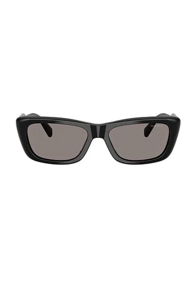 Miu Miu Rectangular Sunglasses In Black