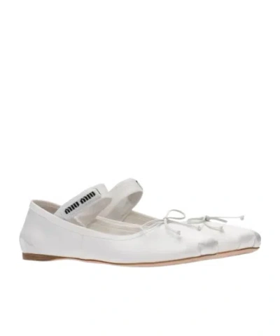 Miu Miu Round-toed Ballet Flats In White