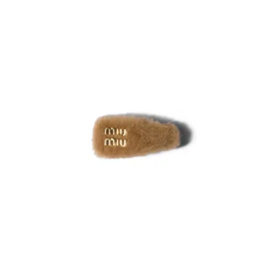 Miu Miu Shearling Hair Clip In Pattern