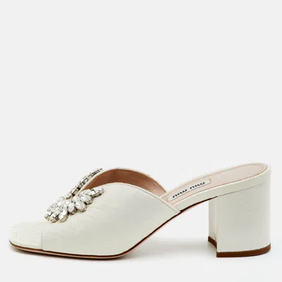 Pre-owned Miu Miu Size 37 White Snakeskin Embossed Leather Crystal Embellished Slide Sandals