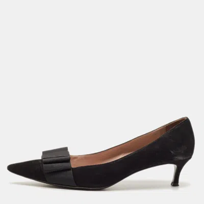 Pre-owned Miu Miu Size 40 Black Suede Bow Pointed Toe Pumps