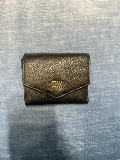 Miu Miu Small Leather Card Bag In Green