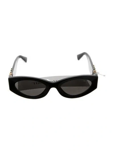Pre-owned Miu Miu Square Tinted Sunglasses In Black