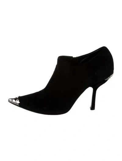 Pre-owned Miu Miu Suede Pumps In Black
