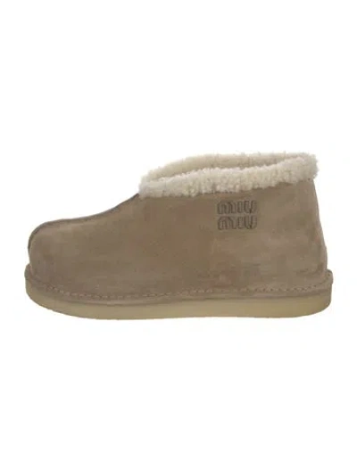 Pre-owned Miu Miu Suede Slippers In Neutrals