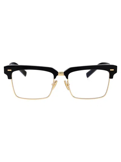Miu Miu Sunglasses In Black