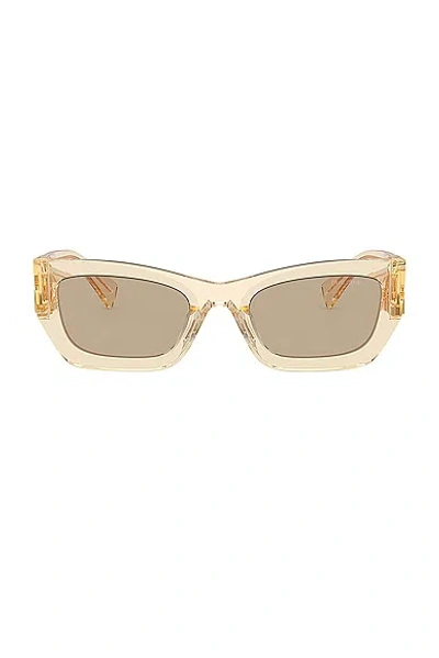 Miu Miu Translucent Rectangle Sunglasses In Gold