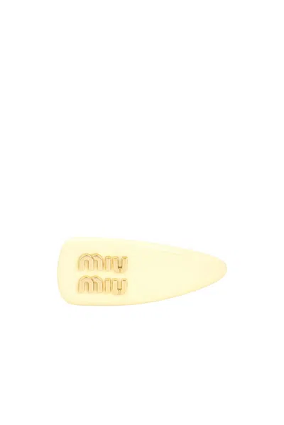 Miu Miu Vernice Hair Clip In Yellow