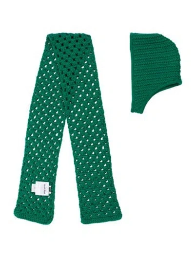 Pre-owned Miu Miu Virgin Wool Scarf In Green