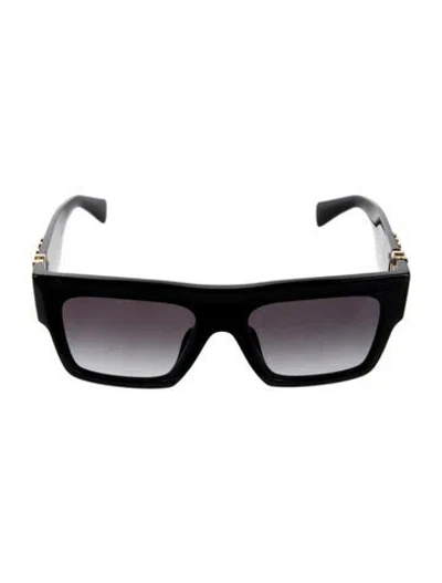 Pre-owned Miu Miu Wayfarer Gradient Sunglasses In Black