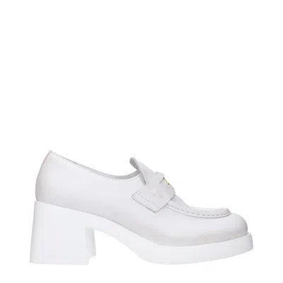 Miu Miu Women's Décolleté White/dirty White Leather In Multi