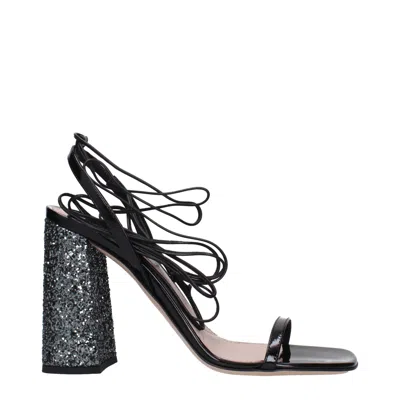 Miu Miu Women's Sandals Patent Leather Black/slate