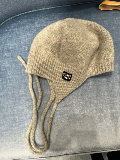 Miu Miu Wool And Cashmere Hat In Neutral