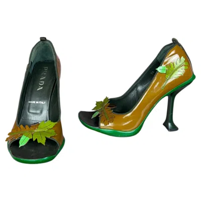 Pre-owned Miuccia Prada Vintage Prada Fall 1999 Patent Leather Brown And Green Open Toe Leaf High Heels