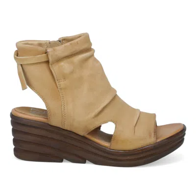 Miz Mooz Anna Wedge In Neutral