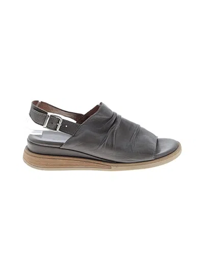 Pre-owned Miz Mooz Sandals In Gray