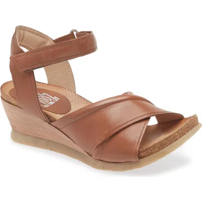 Miz Mooz Sofie Wedge Sandal In Brandy